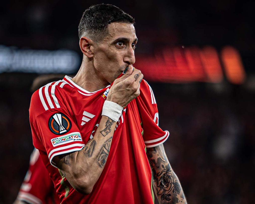 Di Maria marcou o segundo golo do Benfica e foi um dos elementos determinantes dos encarnados