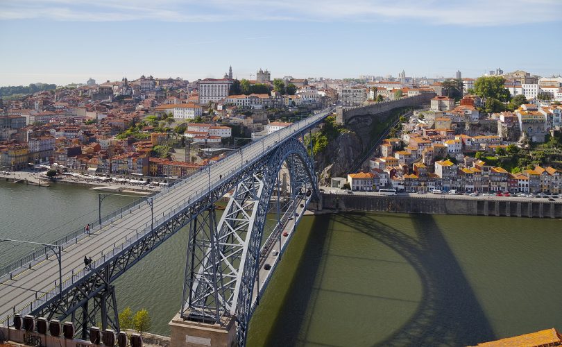 Puente_Don_Luis_I,_Oporto,_Portugal,_2012-05-09,_DD_13