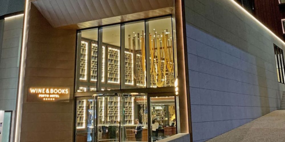 wine-books-hotel