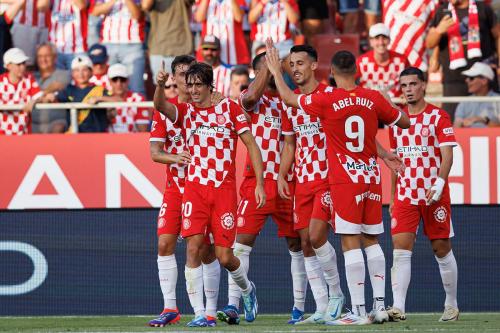 MROGOWSKI_gironaosasuna2425-15